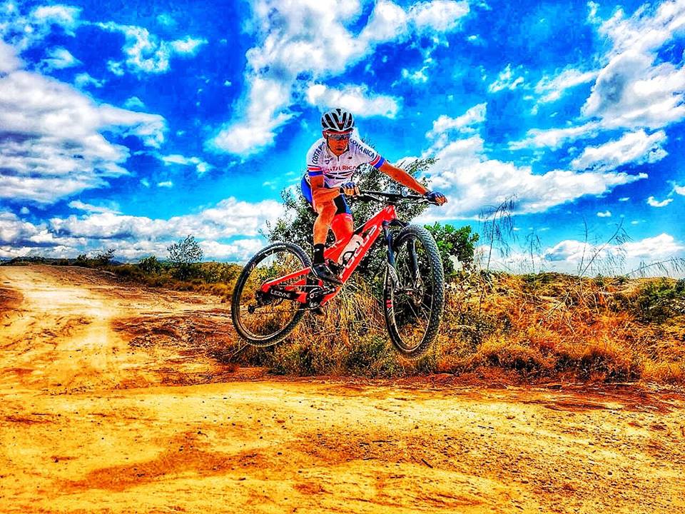 24796338_2010077632566434_4608766096395267247_n